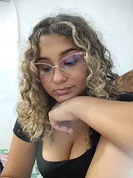 BrendaGirs online show from July 5, 2026, 4:06 am