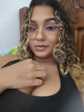 BrendaGirs online show from July 16, 2026, 1:02 am