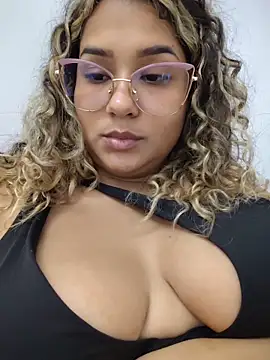 BrendaGirs online show from June 9, 2026, 3:29 am