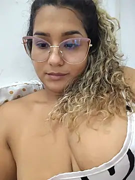 BrendaGirs online show from June 10, 2026, 2:35 am