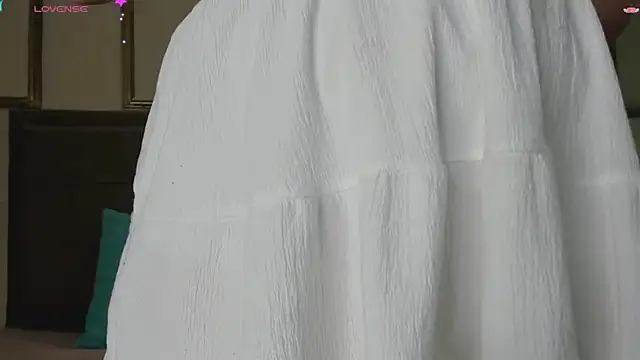 amandalee01 online show from February 22, 2026, 7:37 pm