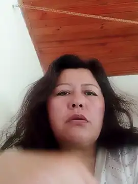 Darly Gomez online show from February 25, 2025, 3:31 pm