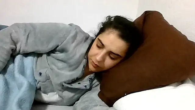 Ursumi1 online show from January 18, 2026, 5:38 pm