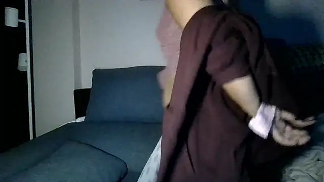 Ursumi1 online show from November 9, 2025, 4:55 pm