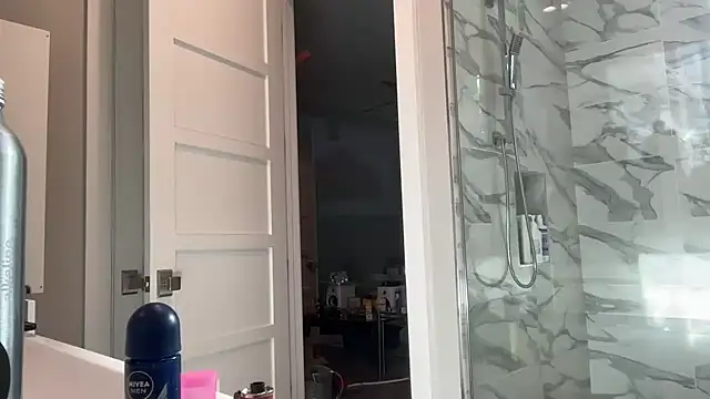 69woodinson online show from March 25, 2026, 1:43 pm