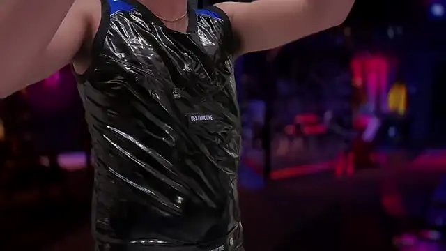 Snapshot of 69woodinson chatting on October 7, 2025, 12:55 am 69woodinson online show from October 7, 2025, 12:55 am