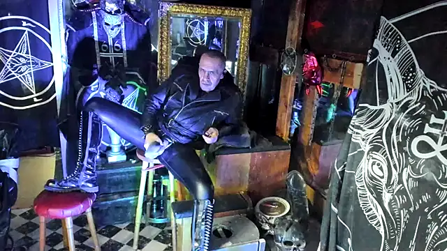 BULGEDEMON online show from November 29, 2025, 2:17 pm