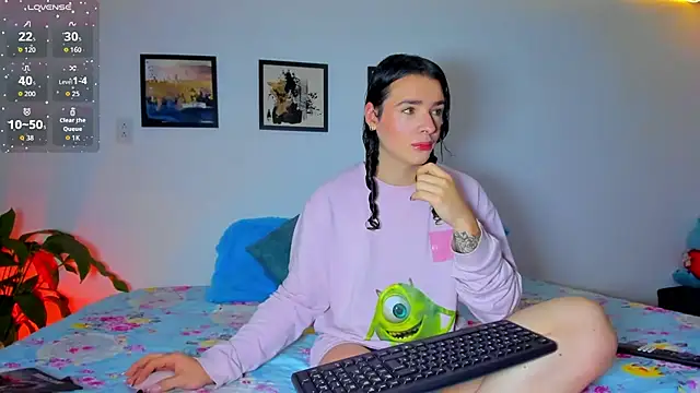 elafranco  online show from November 6, 2025, 11:03 am