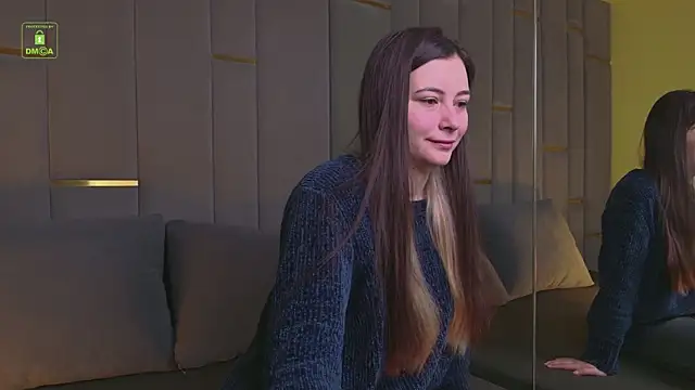 Ishtar Divine online show from March 18, 2025, 4:29 am