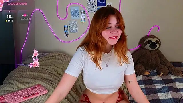 Penny Staaar online show from February 25, 2025, 3:20 pm