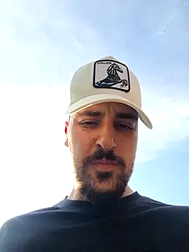 Snapshot of salvat22 chatting on September 10, 2025, 3:33 pm salvat22 online show from September 10, 2025, 3:33 pm