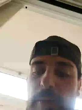 Snapshot of salvat22 chatting on December 16, 2024, 2:49 pm salvat22 online show from December 16, 2024, 2:49 pm