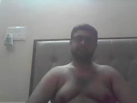 Snapshot of SexyyMotaLund57 chatting on February 13, 2026, 2:28 pm SexyyMotaLund57 online show from February 13, 2026, 2:28 pm