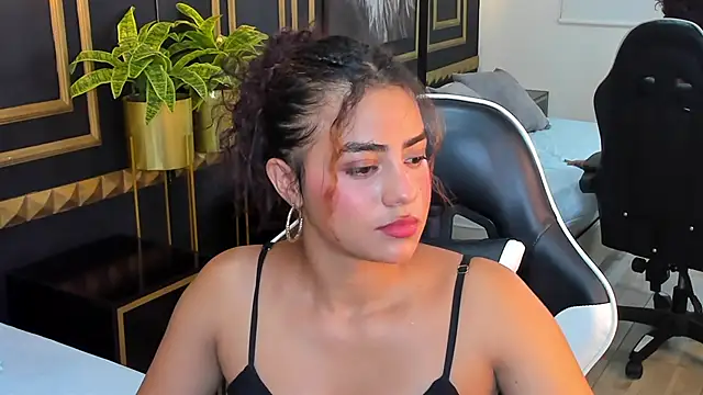 yaya23x online show from February 19, 2025, 7:37 pm