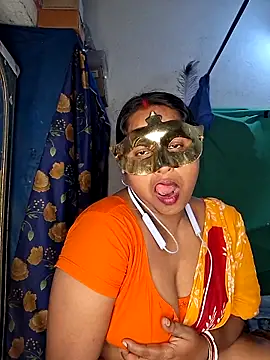 Real Desi Couple online show from May 4, 2026, 4:54 pm