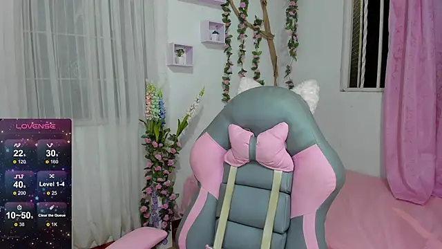 Eily   online show from February 11, 2025, 5:26 am