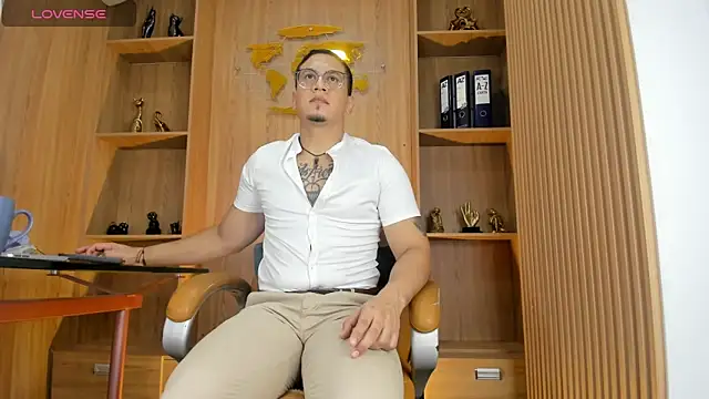 JoshMillerr  online show from June 17, 2026, 4:06 pm