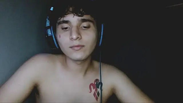 Charley quin online show from September 19, 2025, 3:32 am