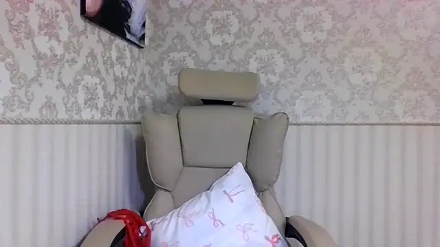 jennifer838 online show from November 2, 2025, 6:24 pm