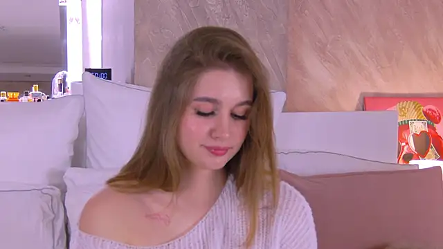 EllieHayes online show from March 13, 2025, 9:05 pm