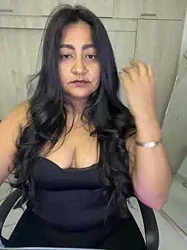 Adele Sweett online show from June 8, 2026, 10:38 am