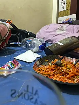 Snapshot of United3 chatting on February 12, 2026, 10:48 am United3 online show from February 12, 2026, 10:48 am