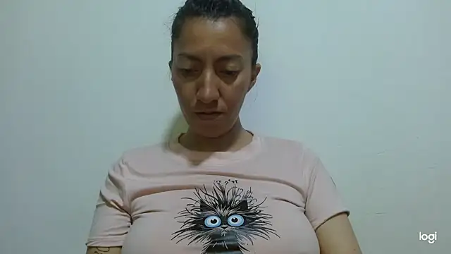 kaybabyhot online show from August 3, 2026, 2:12 pm