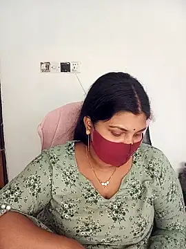 Hot-Angel  online show from November 18, 2025, 5:44 am