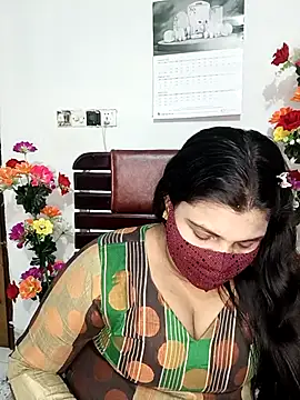 Hot-Angel  online show from February 12, 2026, 6:07 pm