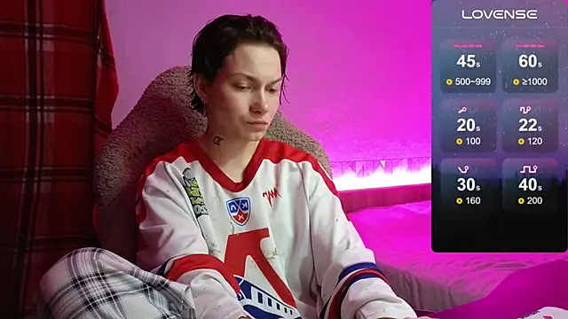 esajukyy online show from September 22, 2025, 1:17 pm