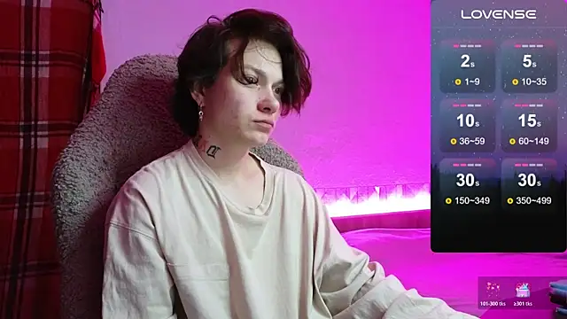 esajukyy online show from October 23, 2025, 5:22 pm