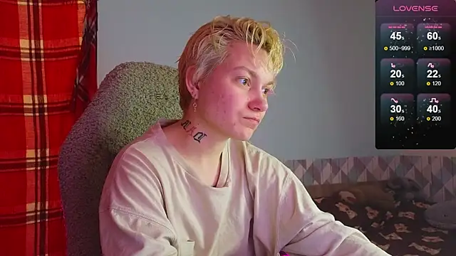 esajukyy online show from January 25, 2025, 1:52 pm