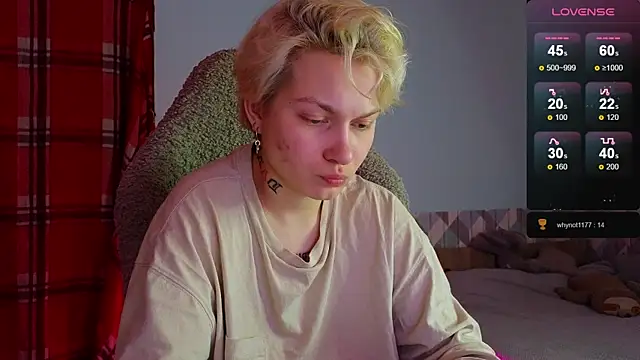 esajukyy online show from February 10, 2025, 1:44 pm