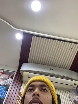 Onlyjishan online show from January 2, 2025, 1:08 pm