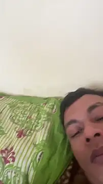 Snapshot of nick__yy chatting on February 21, 2026, 7:21 am nick yy online show from February 21, 2026, 7:21 am