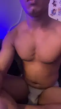 Snapshot of nick__yy chatting on March 10, 2026, 8:02 pm nick yy online show from March 10, 2026, 8:02 pm