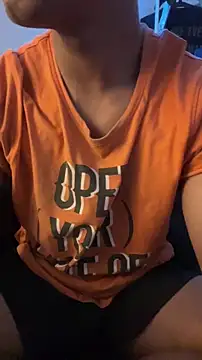 Snapshot of nick__yy chatting on February 16, 2026, 8:24 am nick yy online show from February 16, 2026, 8:24 am