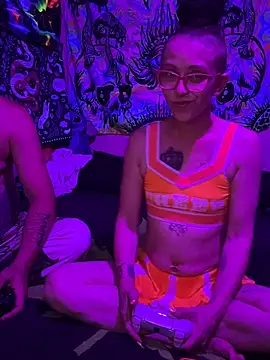 Stonermama666420 online show from June 16, 2026, 4:56 am