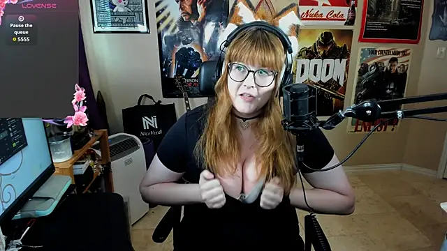 HannahCastle96 online show from July 29, 2026, 11:15 pm