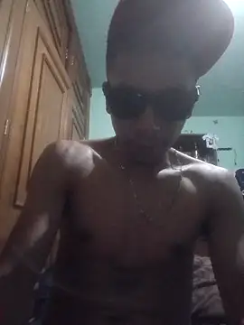 SiperoXxX online show from May 1, 2026, 11:04 am