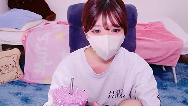 Snapshot of Runarunapi chatting on March 2, 2026, 12:12 pm Runarunapi online show from March 2, 2026, 12:12 pm