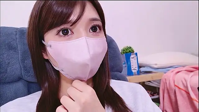 Snapshot of Runarunapi chatting on April 7, 2026, 4:20 pm Runarunapi online show from April 7, 2026, 4:20 pm