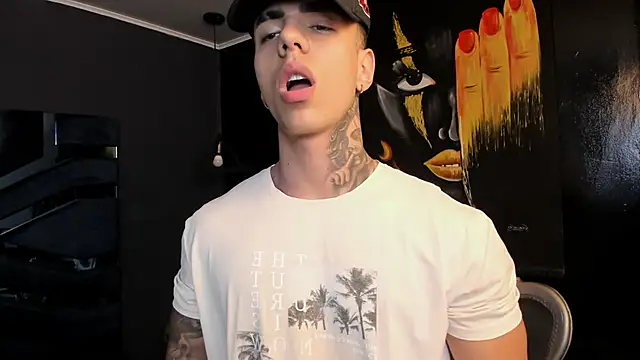 Flynn Riider online show from October 17, 2025, 5:48 pm