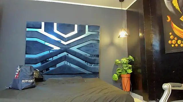 Flynn Riider online show from September 25, 2025, 11:27 am