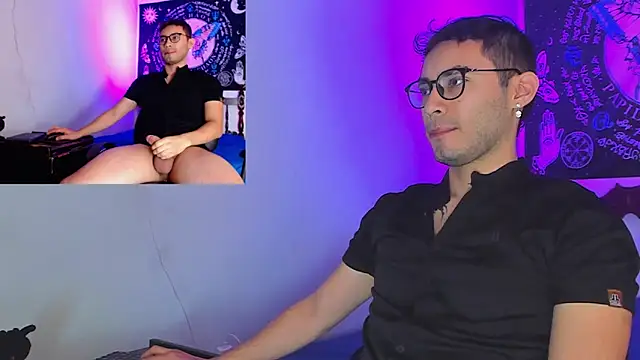 alexdesire online show from October 28, 2025, 2:27 pm