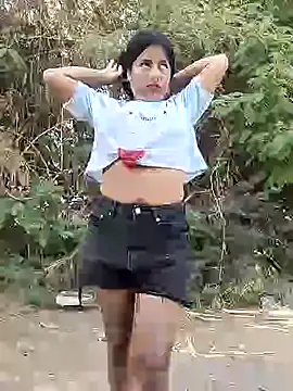 Danna-linyi online show from May 2, 2026, 3:39 pm