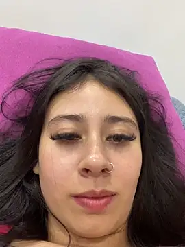 Zoee t online show from February 14, 2025, 3:33 am