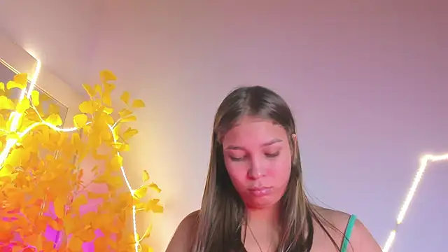 HaleyAmaya online show from June 6, 2026, 12:49 am