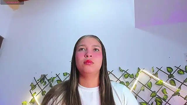 Snapshot of HaleyAmaya chatting on July 11, 2026, 1:39 am HaleyAmaya online show from July 11, 2026, 1:39 am