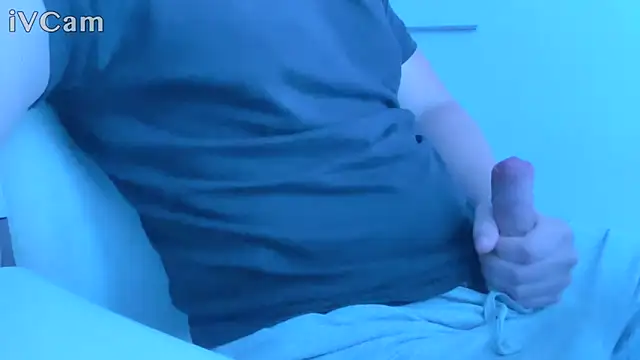 Axeeeeeeeeeeeel online show from October 1, 2025, 3:05 pm